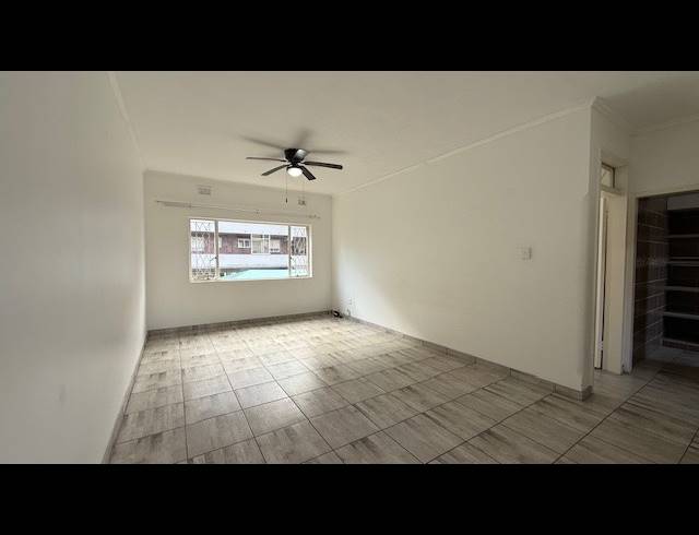 1 BEDROOM APARTMENT TO LET IN ESSENWOOD